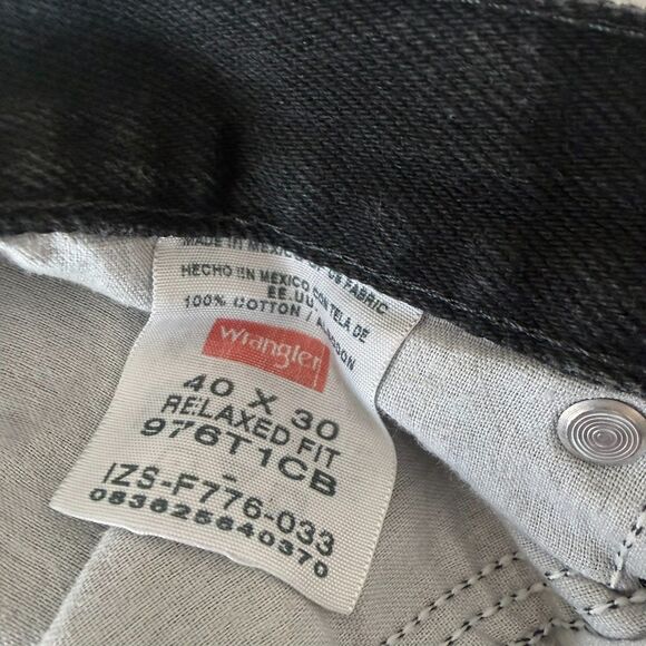 Wrangler Jeans Mens 40x30 Cowboy Cut Relaxed Fit Black Denim Western - Picture 5 of 6